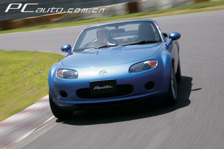 R_(d) Mazda Roadster DƬ D 